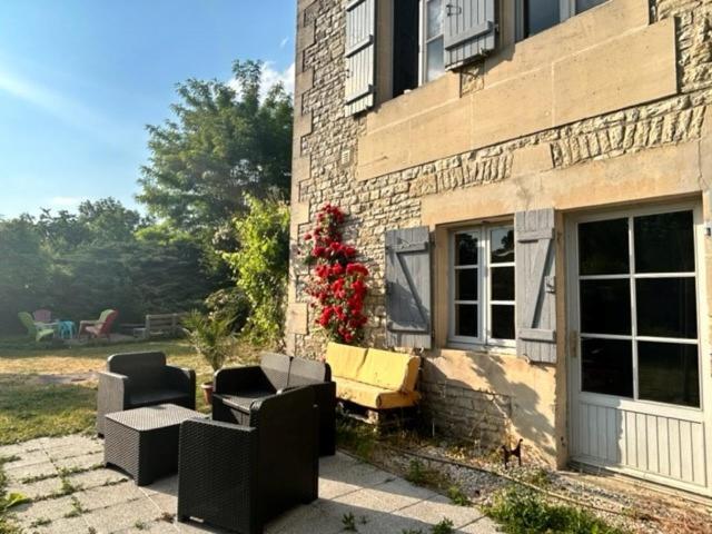 Chambres d'hôtes dans une maison de caractère Mussey-sur-Marne Exterior foto